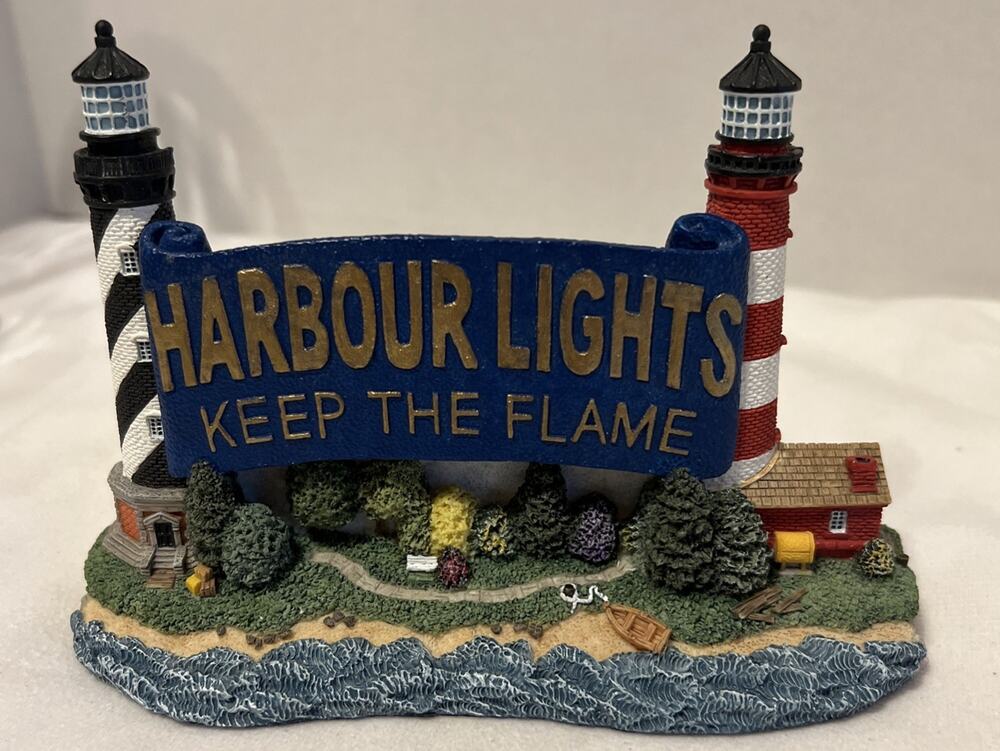 Harbour Lights Beckoning Beacons Keep the Flame HL #628 with Box Vintage Signed!